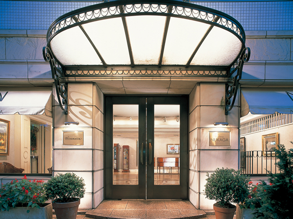 Surrounding environment. Restaurant Hiramatsu (about 1120m)