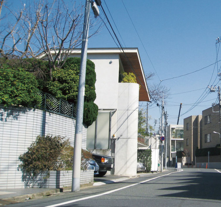 Rooftops of surrounding planning areas / About 270m