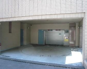 Parking lot