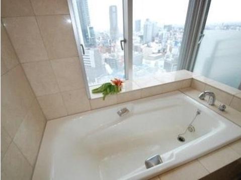 Bathroom. 1822 spacious bathroom of size Good view from the bathroom window