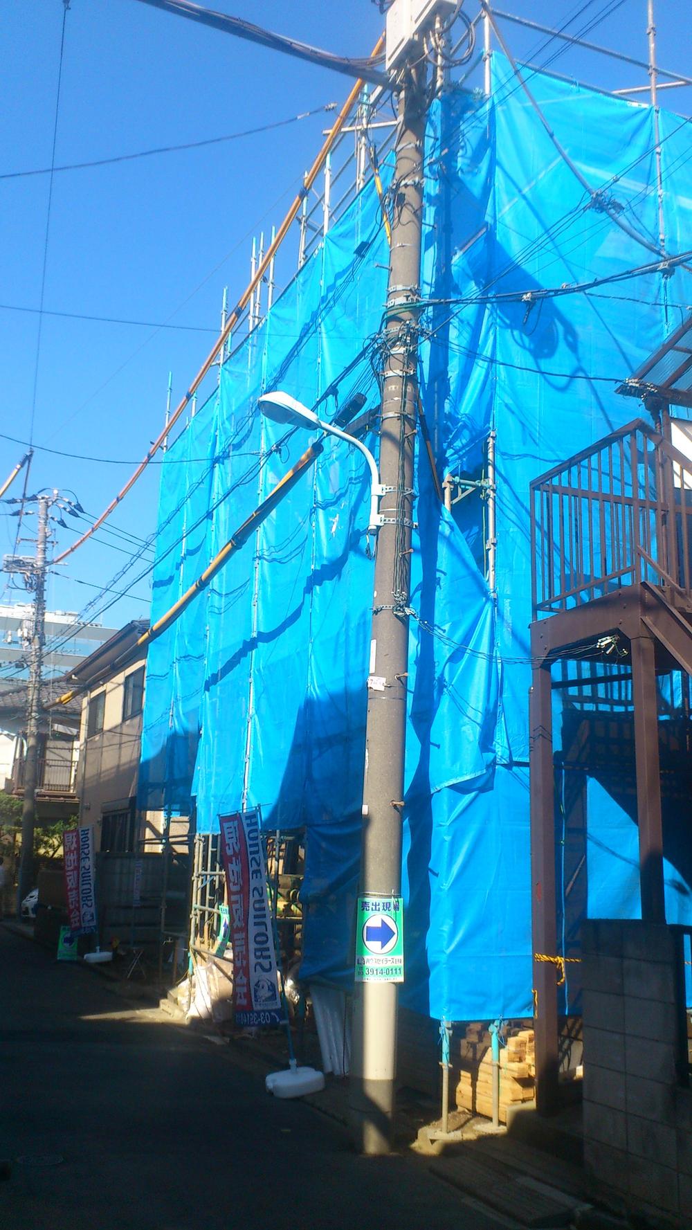 Local appearance photo. "Sasazuka" station walk 3 minutes of good location. It is a positive per well in station near