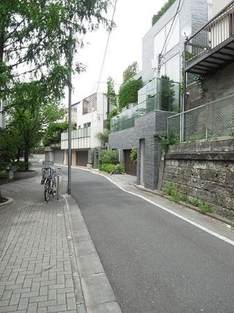 Local photos, including front road. Local (September 2013) Shooting