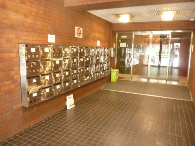 Entrance. Green Capital Hiroo