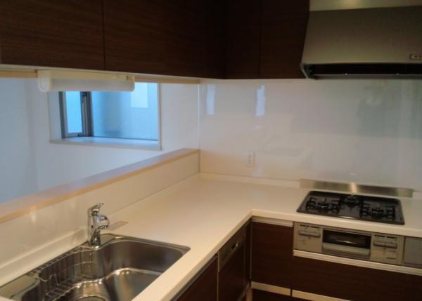 Same specifications photo (kitchen)