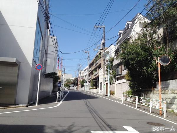 Local photos, including front road. Local (September 2013) Shooting