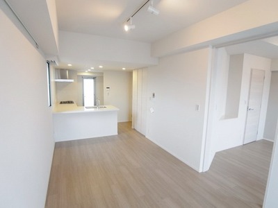 Living and room. There color type 2 pattern for each floor