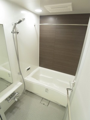 Bath. Reheating ・ Bathroom drying rooms