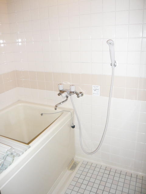 Bath.  ☆ Plenty capable of storing closet ・  ・  ・  ☆ 