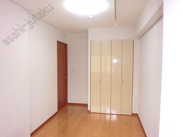 Non-living room