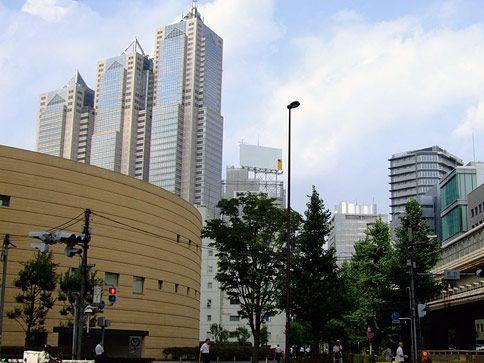 station. Keio Line "Hatsudai" 550m to the station