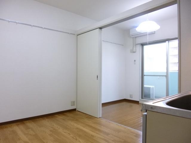 Kitchen. DK