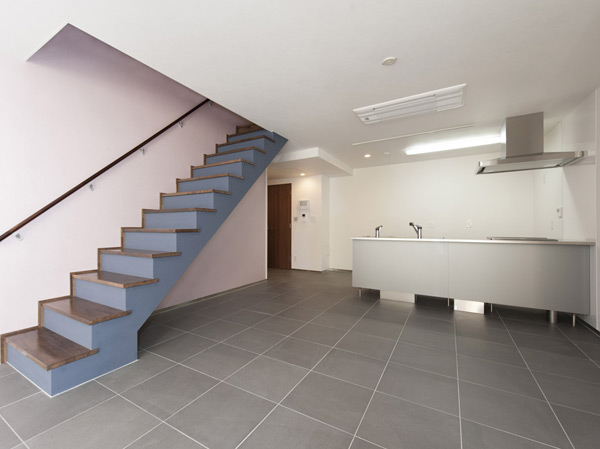 Room and equipment. Room and equipment