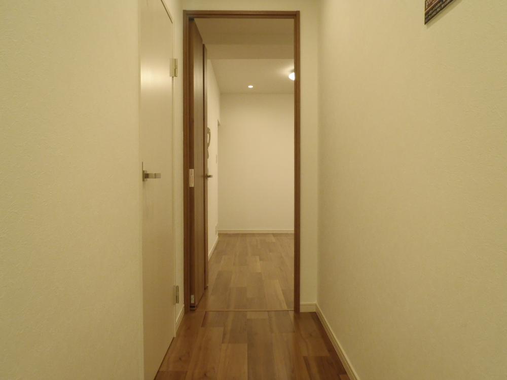 Entrance. Entrance, Corridor Indoor Video published in