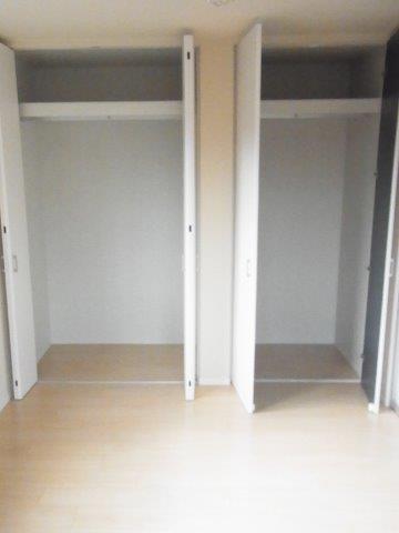 Receipt.  ◆ ◇ closet 3 places It can accommodate two people occupancy ◆ ◇