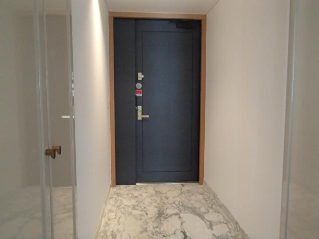 Entrance. Local (12 May 2013) Shooting