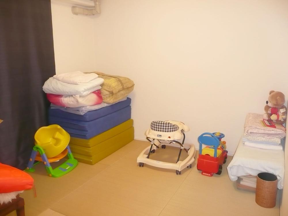 Non-living room. Japanese style room