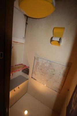 Toilet. Indoor (12 May 2013) Shooting