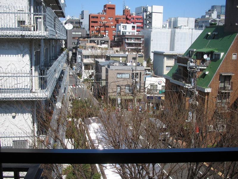 View photos from the dwelling unit