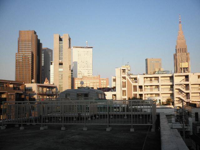 View photos from the dwelling unit. View from the site (November 2013) Shooting