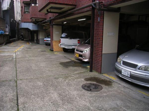 Parking lot