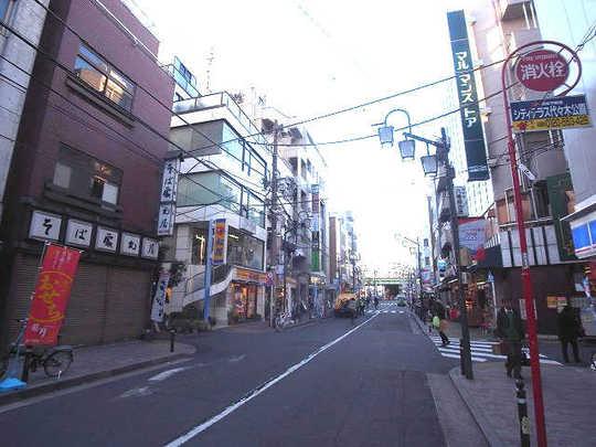 Other Environmental Photo. "Yoyogi Park Station shopping street" until the 620m small but necessities of life, of course, Meals can also be a useful shopping street