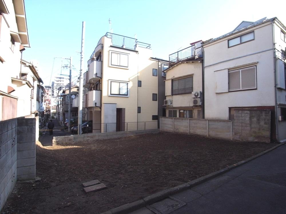 Local land photo. Local (11 May 2013) Shooting