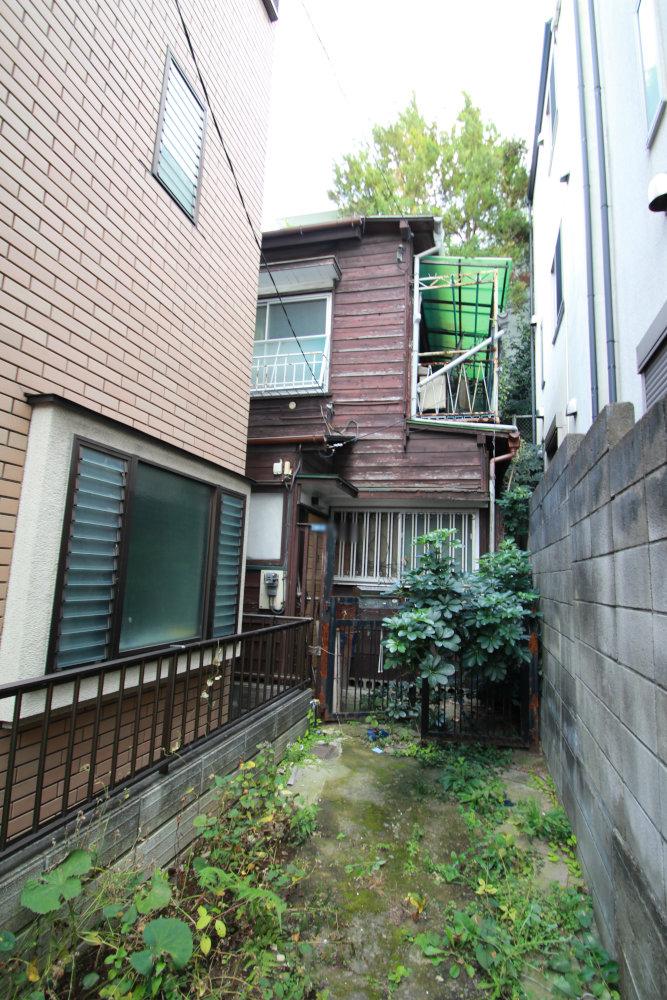 Local land photo. Happy to commute.