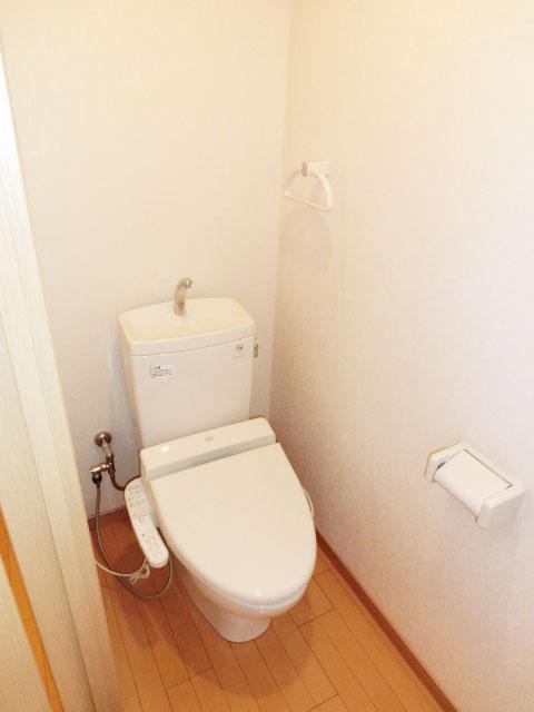 Toilet. Indoor (June 2013) Shooting