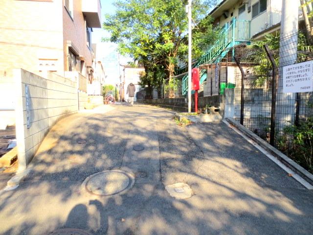 Other local. E compartment southeast side adjacent land passage