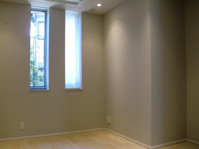 Non-living room. Indoor (January 2013) Shooting