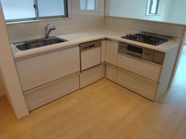 Same specifications photo (kitchen). Same specifications