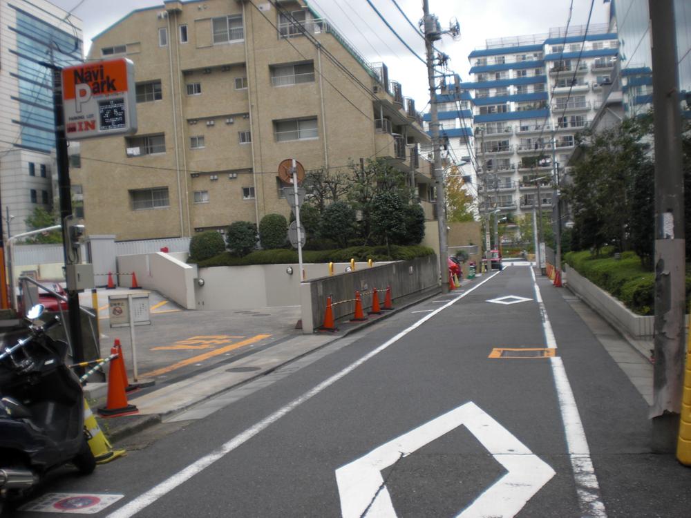 Other local. The entire surface of the road (11 May 2013) Shooting