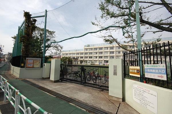 Primary school. To medium Inba elementary school 360m