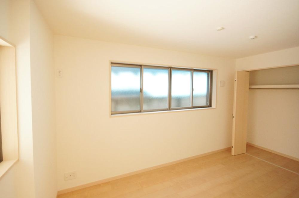 Same specifications photos (Other introspection). It will be the construction example of Western-style. 