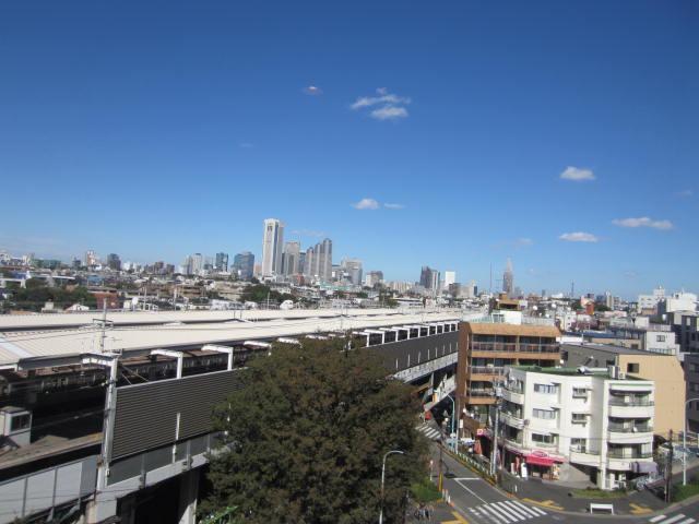 View photos from the dwelling unit. View from the site (October 2013) Shooting