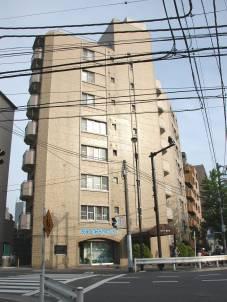 Local appearance photo. Administrative expenses: 12520 yen / Month repair reserve: 8750 yen / Month