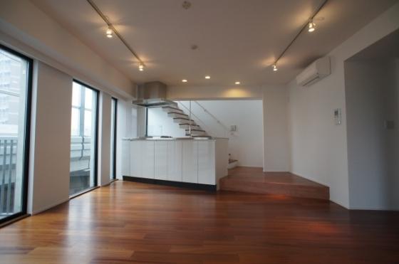 Living. Local (May 2013) Shooting