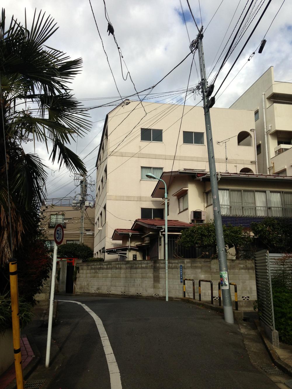 Local photos, including front road. Local (January 2014) Shooting