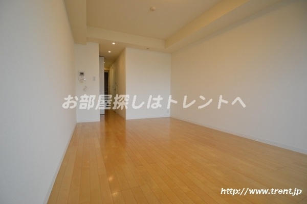 Living and room. Is a reference photograph of the same building 1K type. 