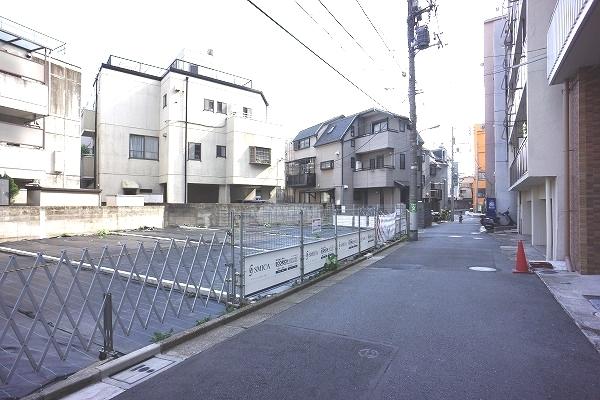 Local photos, including front road