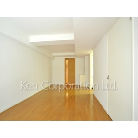 Living and room. Shoot the same type the first floor of the room. Specifications may be different.