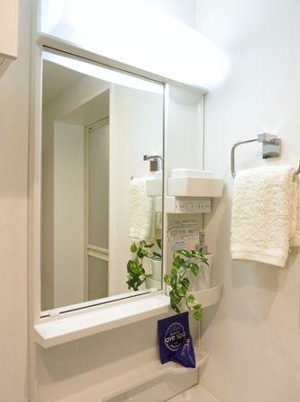 Wash basin, toilet. ~ It is already a new interior renovation ~