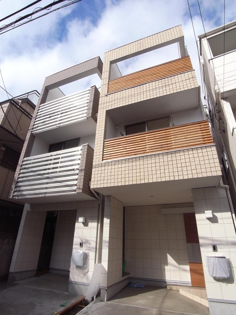 Local appearance photo. Local (12 May 2013) Shooting