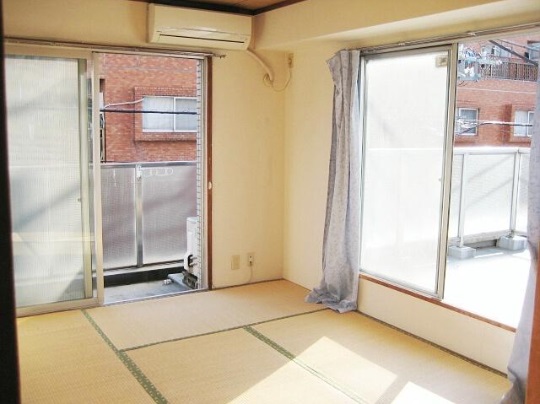 Living and room