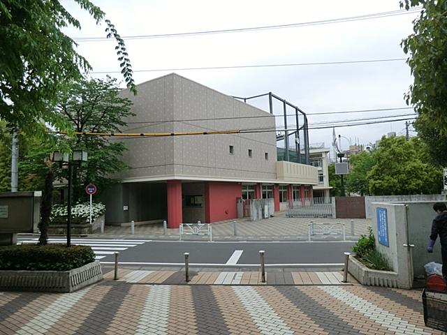Junior high school. 1000m to Shibuya Ward Uehara Junior High School