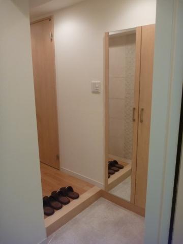 Entrance. Shoto House