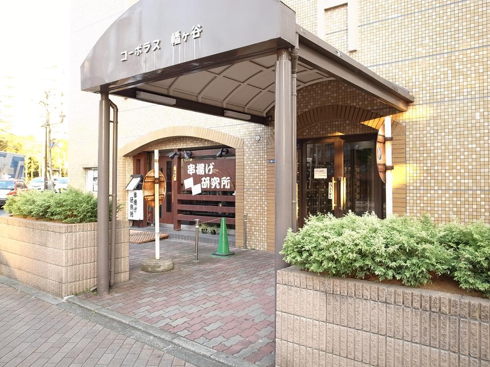 Entrance. Common areas