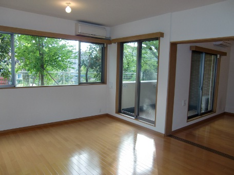 Living and room