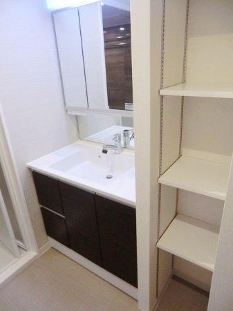 Wash basin, toilet