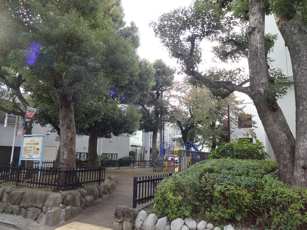 View photos from the local. Local (11 May 2013) Shooting